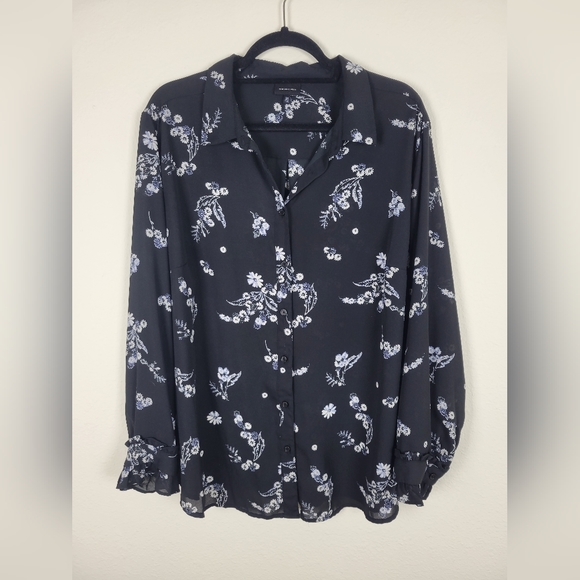NWOT! Who What Wear - Long Sleeve Floral Black Ruffle Plus Size Blouse Size: 2X - Picture 8 of 13